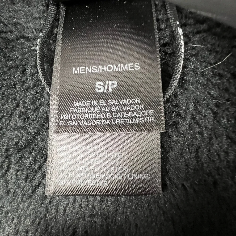 The North Face Summit Series Mens Black Fleece Full Zip Jacket AMWS001 Small